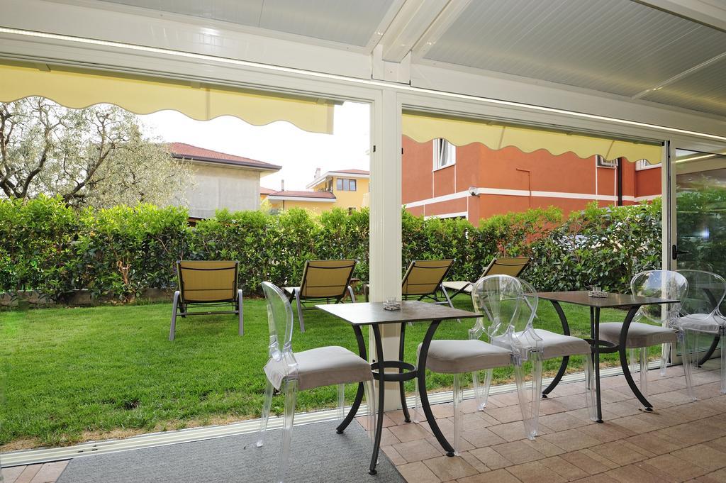 Eco Hotel Bonapace Torbole Sul Garda Exterior foto