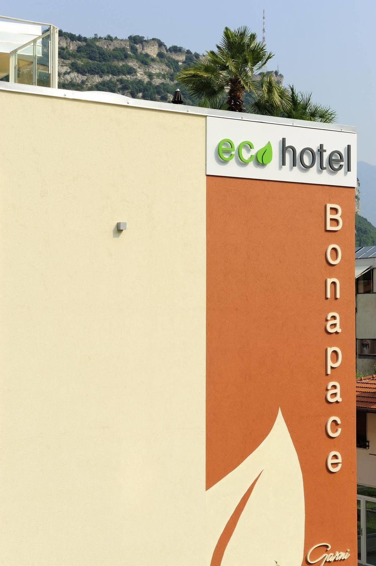 Eco Hotel Bonapace Torbole Sul Garda Exterior foto